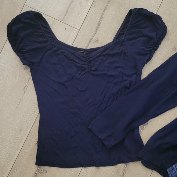 Lot of 2 Blue Elegant Princess Tops - Picture 3 of 3